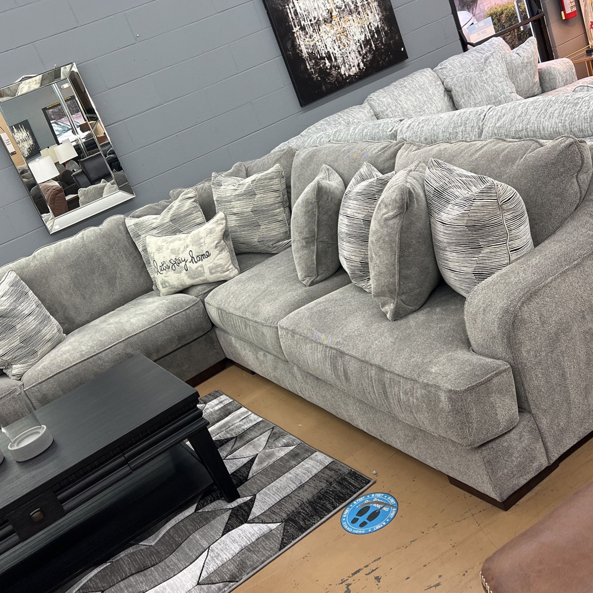 3 Piece Sectional!!