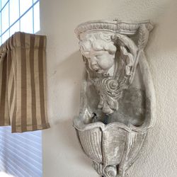 “Angel Head” Hanging Ceramic Water Fountain, w water pump.