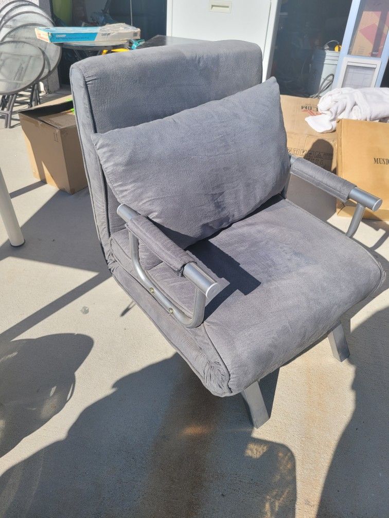 Convertible Folding Chair