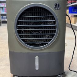 Hessaire MC18V Mobile Evaporative Cooler