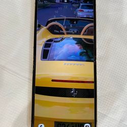 Samsung Galaxy Flip4 