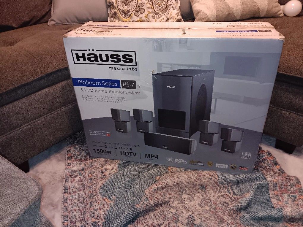 Hauss Media Labs Platinum Series Home Entertainment Systems 