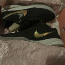 Lebron 20 Basketball Shoes size 11 Men