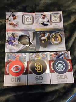 7 - TOPPS MLB COMMEMORATIVE TEAM LOGO PATCH RELIC, HELMET AND MEDALLION 