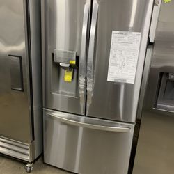 NÉW REFRIGERATOR 