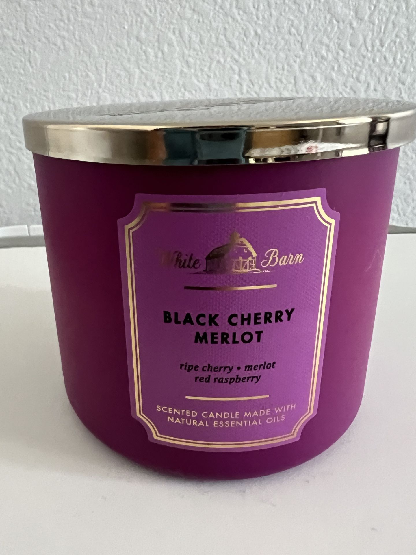 White Barn Black Cherry Candle 