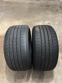 Pair of 245/35R19