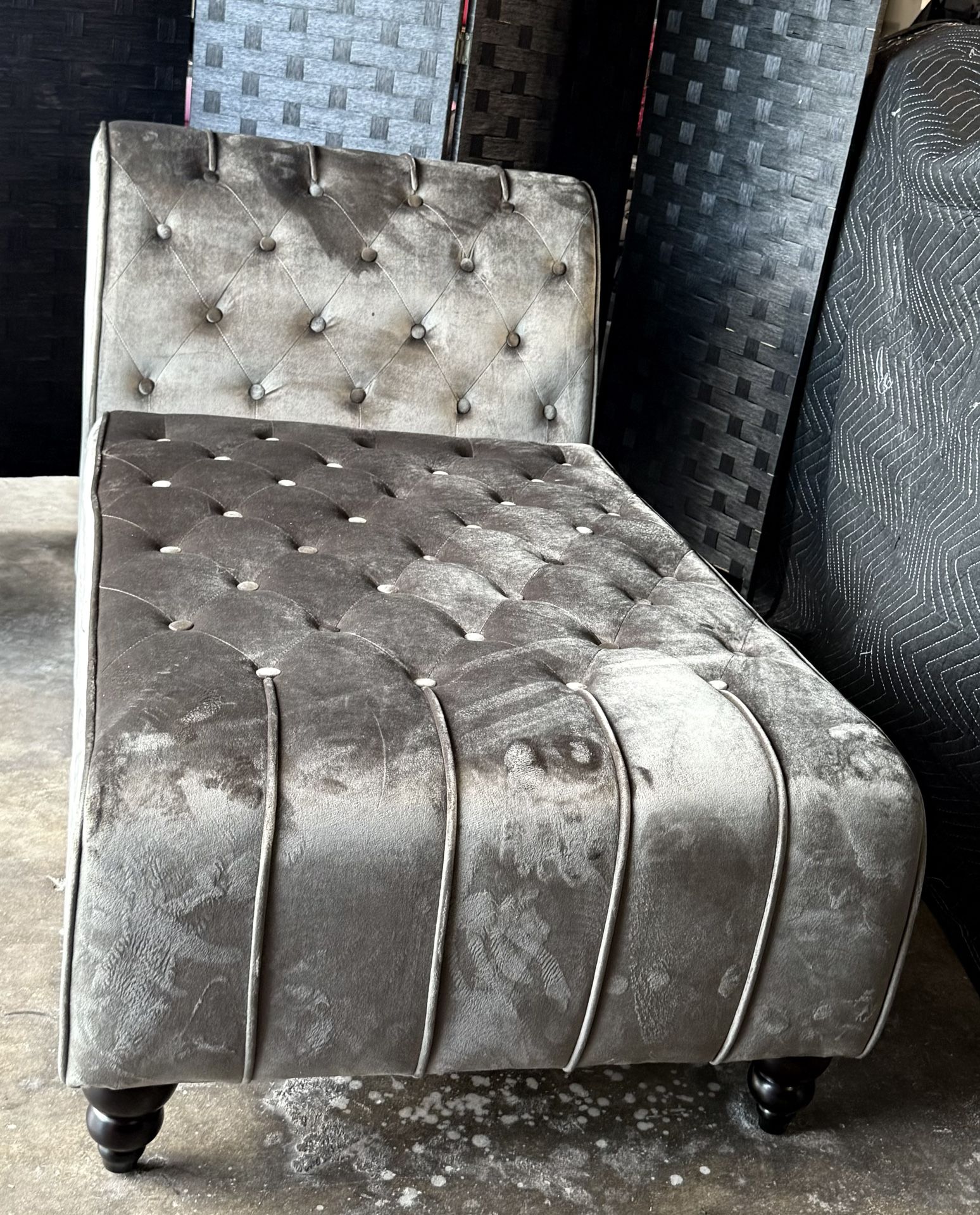 Chaise Lounge 
