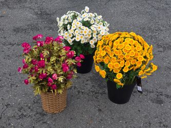 3 artificial flower floral decor arrangements, 24in tall