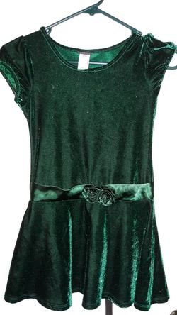 Holiday Edition! Beautiful Hunter Green Velvet Dressy Dress. Size M ( 7-8 ) Girls