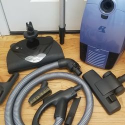 NEW cond RICCAR COMMERCIAL HEAVY DUTY VACUUM WITH COMPLETE ATTACHMENTS  , WORKS EXCELLENT  , IN THE BOX  , 