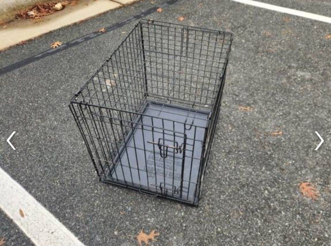 24" Dog Kennel Crate