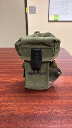 Vintage Military M16 Magazine Pouch