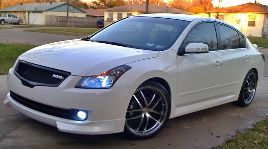 Clear 2OO8 Nissan Altima Sell Now