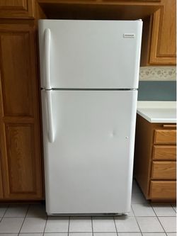 Frigidaire 18 cu.ft. Refrigerator