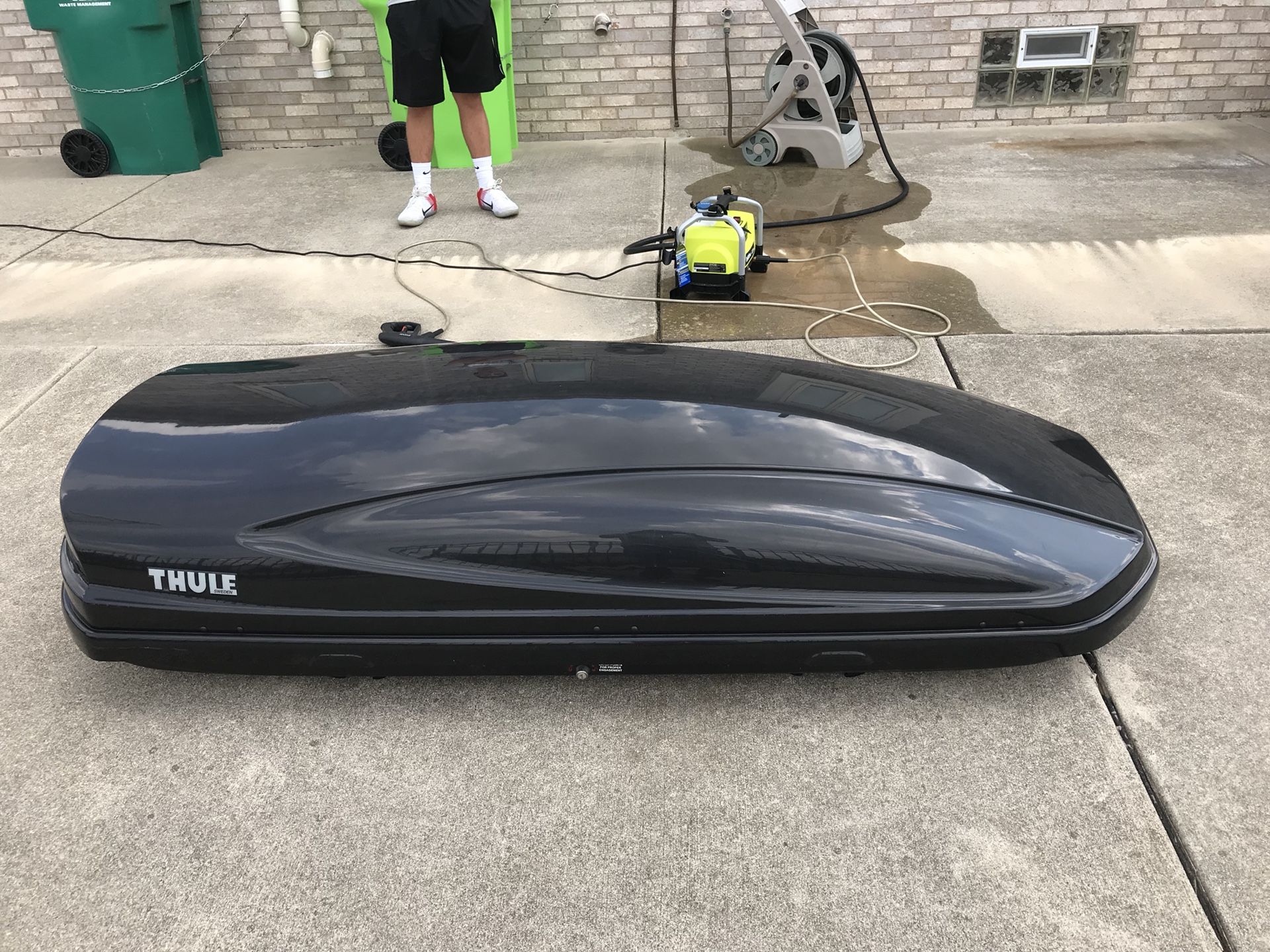 Thule Atlantis 1800 XL Roof Cargo Bin