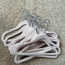50 Hangers High Quality