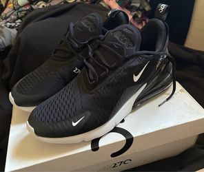 Air Max 270