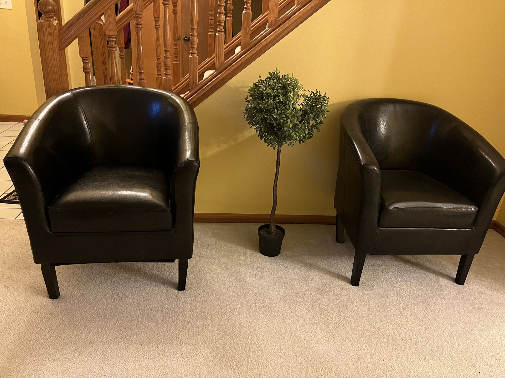 Excellent Condition - Pair Of comfortable Chairs