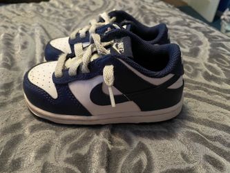 Size 8c Nike dunk lows