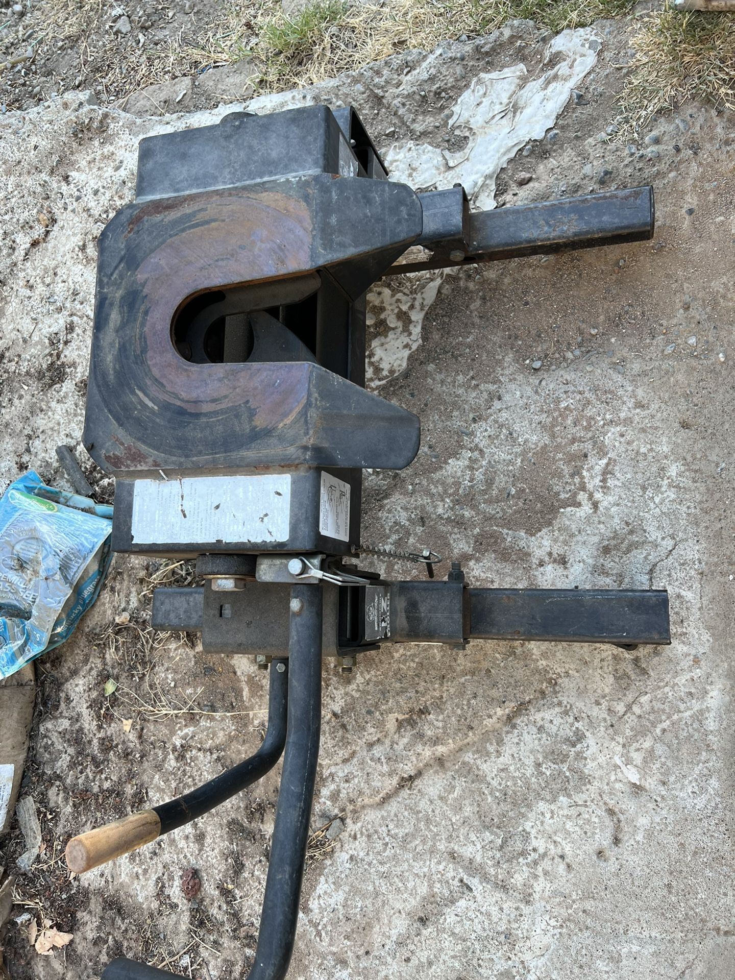 Reese 16k 5th Wheel Hitch