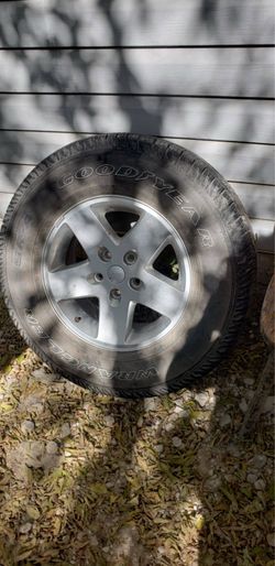 Jeep rim will a new tire