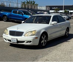 2005 Mercedes-Benz S-Class White Sedan