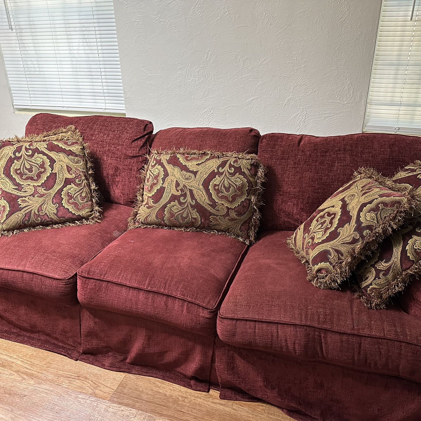 Red Couch set with Pillows 