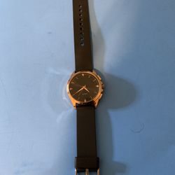 Nice watch works well new batteries