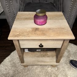 End Table/ Night Stand
