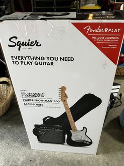 Fender Stratocaster Electric Guitar