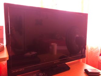 30” Emerson TV