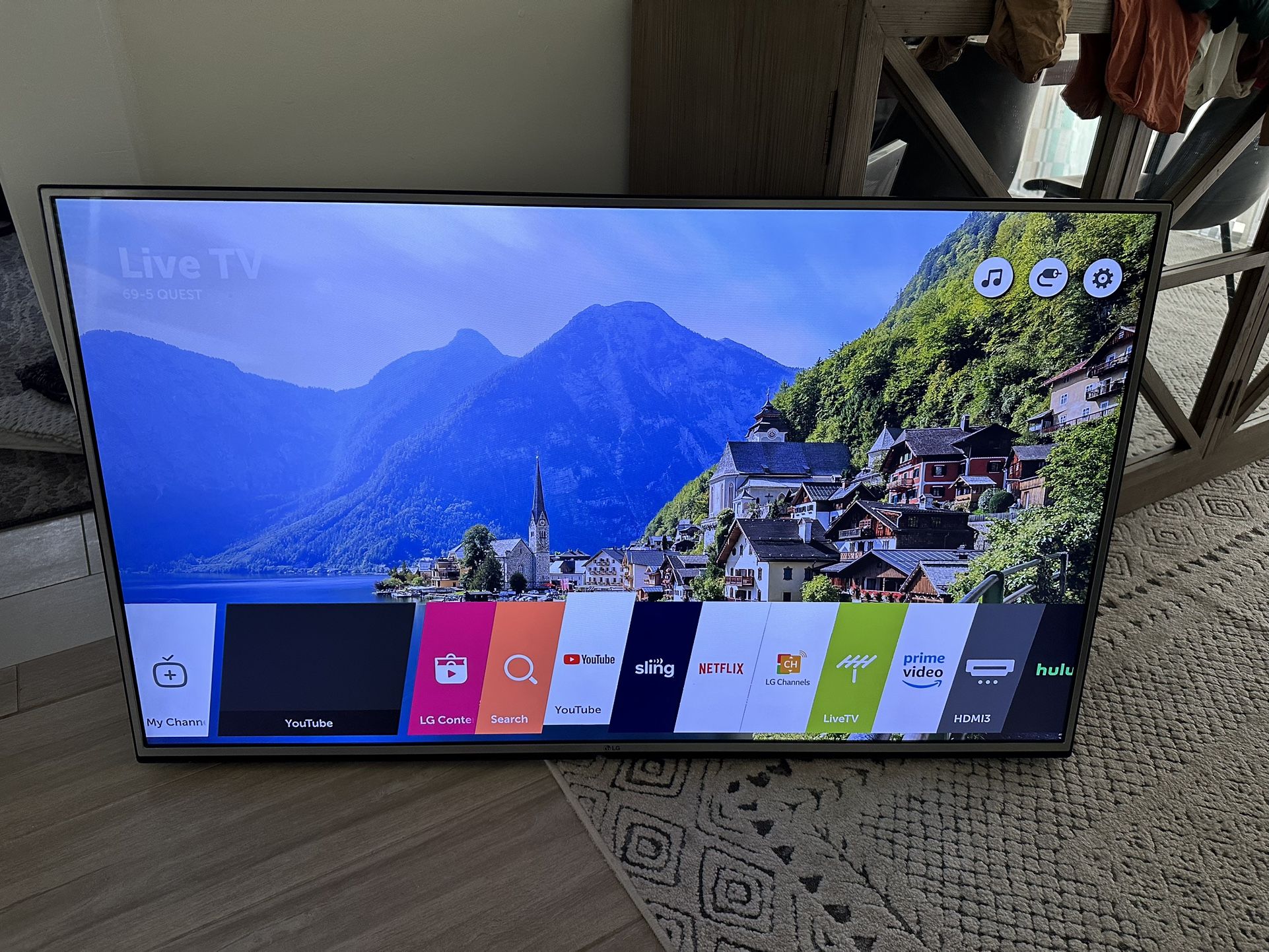 55” Lg Smart Tv