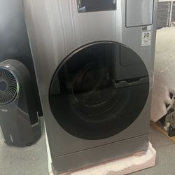 5.3cu.ft Washer/Dryer Unit From Samsung Bespoke Line