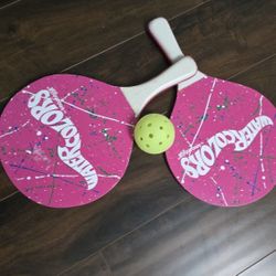 2 Pickleball Paddles