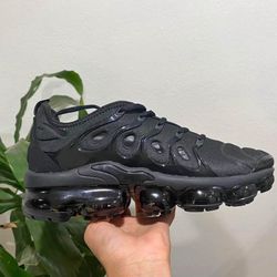 Vapormax Plus Size 7 ,11 , 12