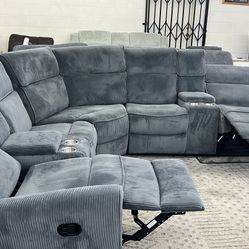 New Recliner Sectional Couch with 2 Consoles! Free Delivery 🚚! 