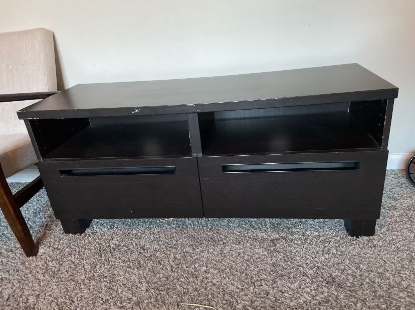 FREE TV Stand 