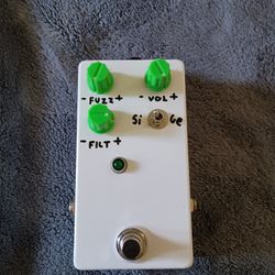 Hand Made Fuzz Pedal 