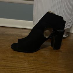 Madden Girl Size 7.5 