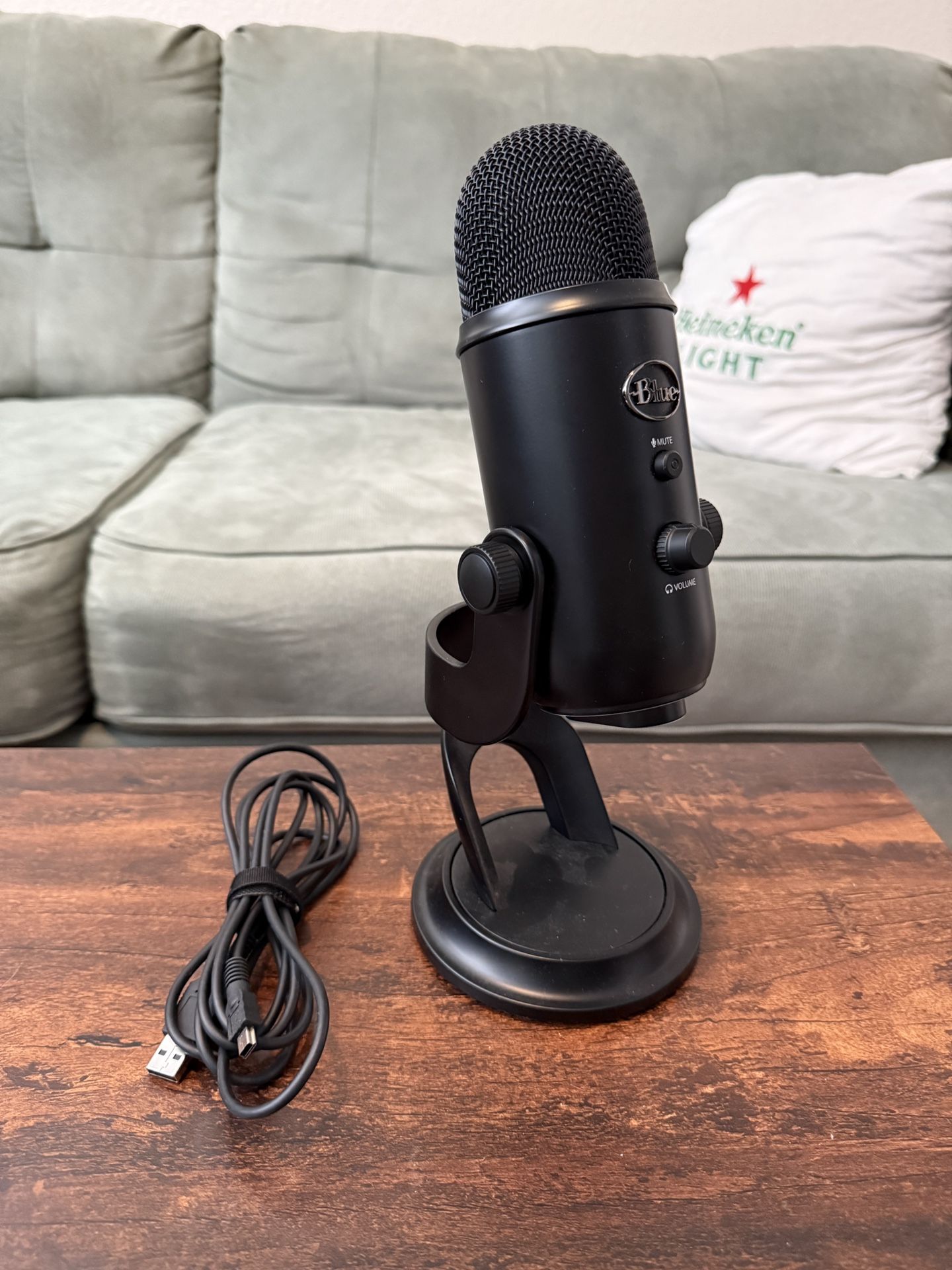 Blue Yeti USB Microphone