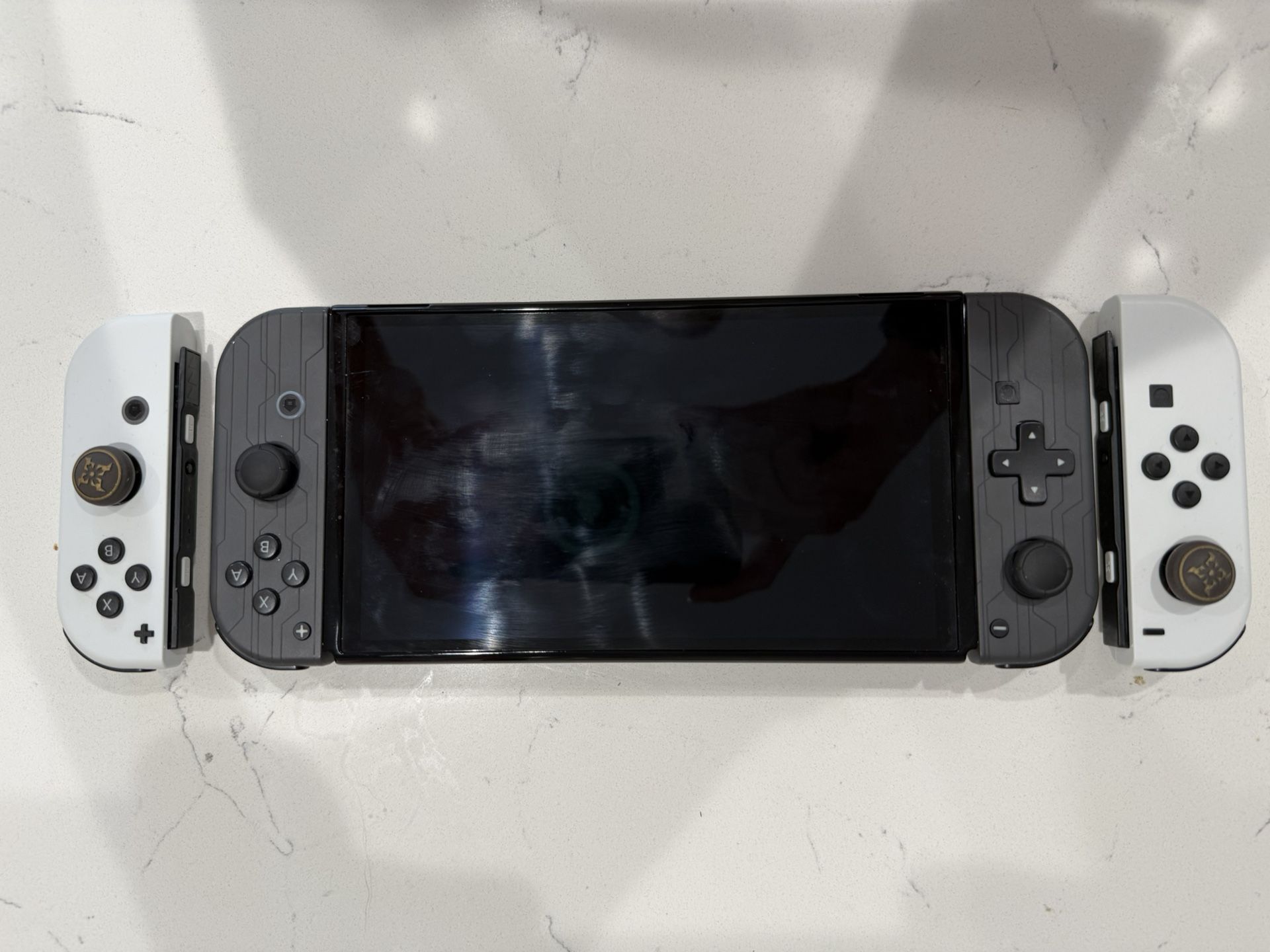 Nintendo Switch (OLED Model) HEG-001 The Legend of Zelda: Tears of the...