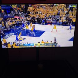 Smart Tv TLC 55’ And Tv Stand