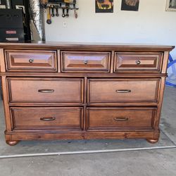 Youth Dresser, Nightstand & Mirror. 
