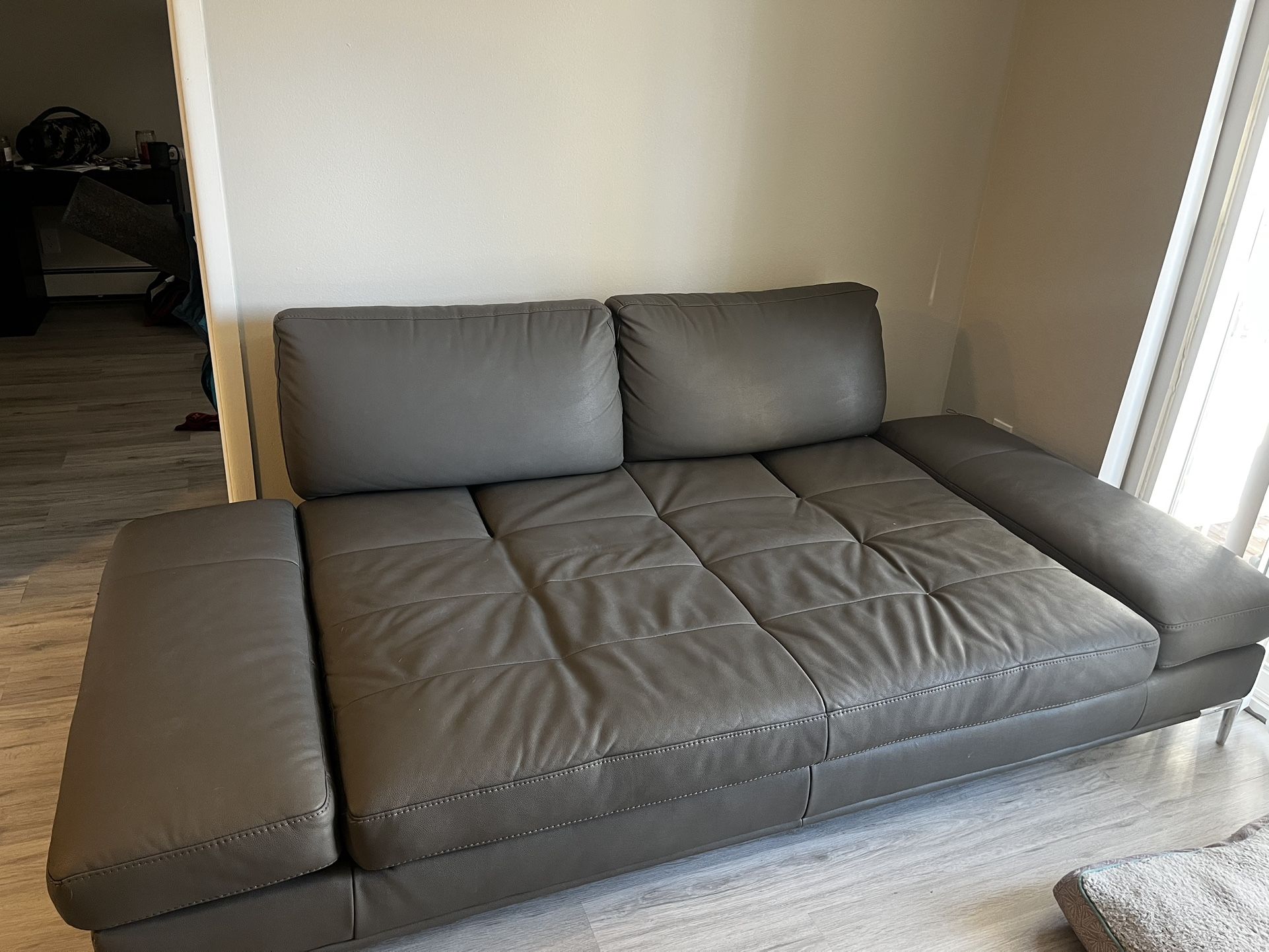 Grey Couch/futon