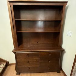 Pali dresser 6 drawers plus shelves hutch
