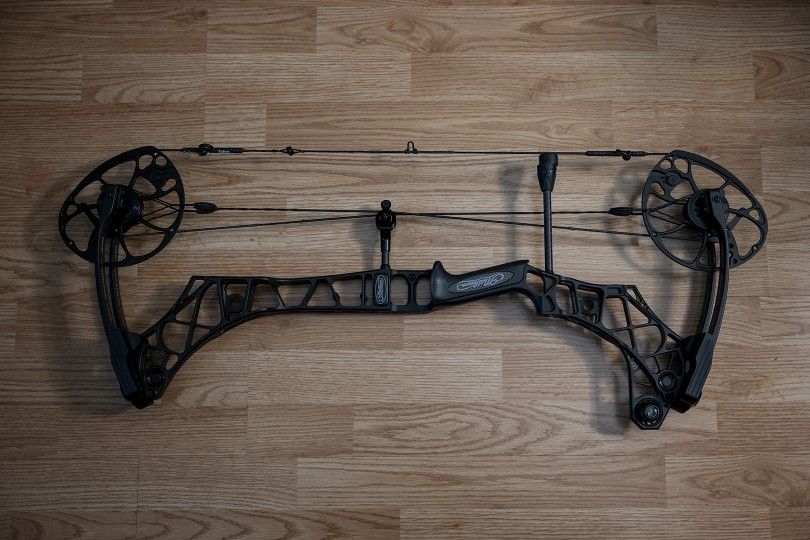 Mathews VXR 28 (BLACK) bare bow for Sale in Huntington Beach, CA OfferUp