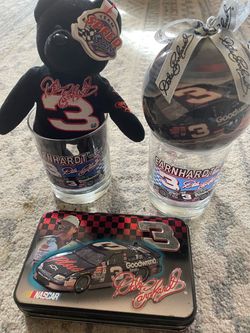 Dale Earnhardt #3 NASCAR Collectible Set
