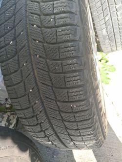 215-65-16 Michelin on Grand Marquis wheels