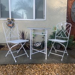 3 Pieces Bistro Table And Chairs Antic White 
